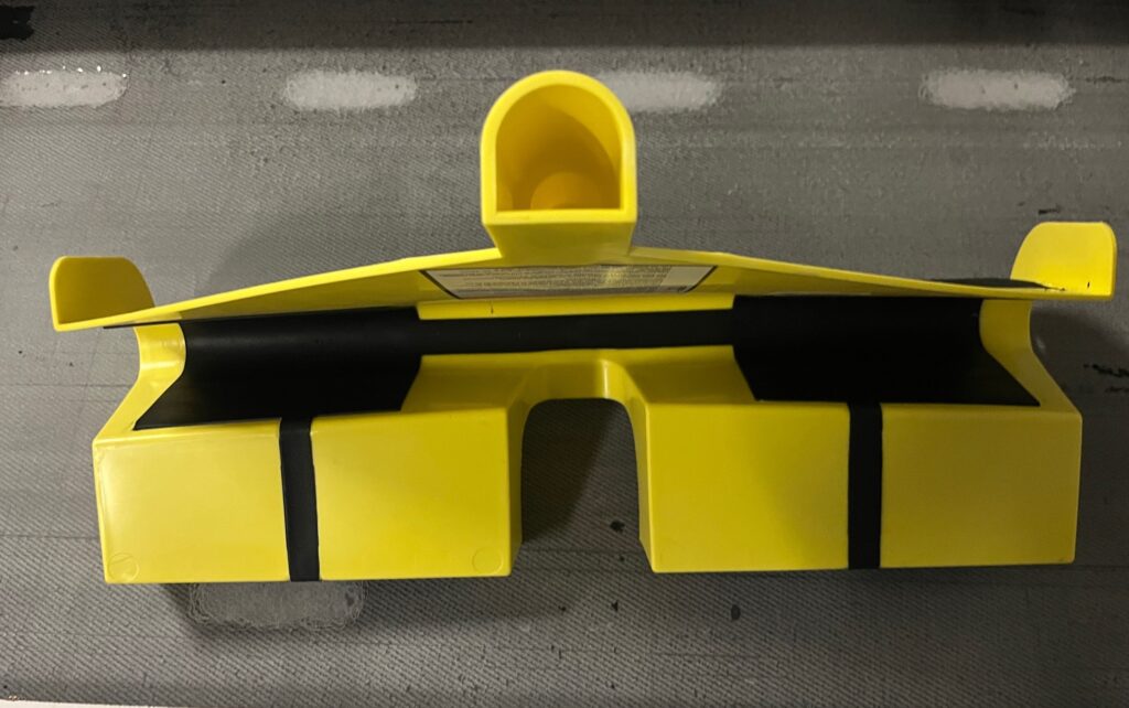 Giant Ladders Helper Underside